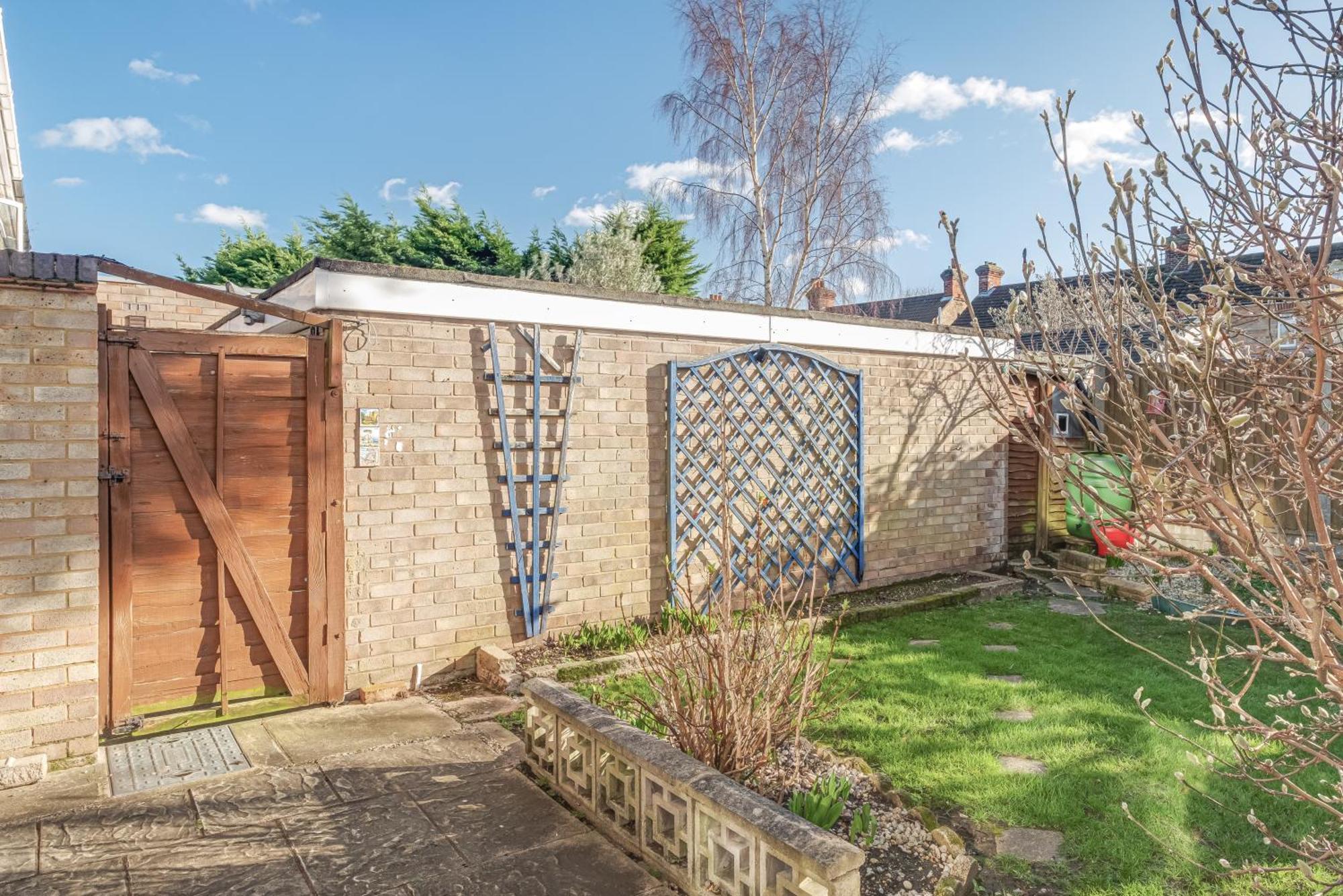 Comfy And Freshly Redecorated Home By Our Home Short Stays Close To Town Centre With Free Parking Bedford Exterior photo
